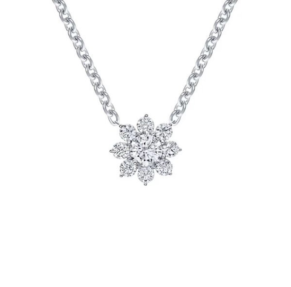 Laboratory Diamond 18K White Gold Flower Sunflower Fashion Luxury Necklace Clavicle Chain for Women