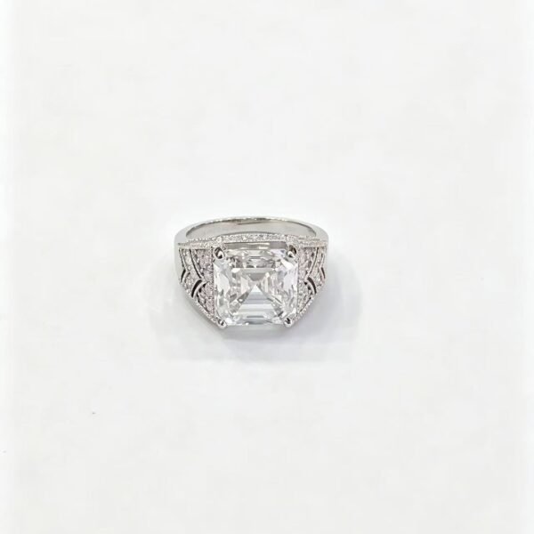 18K White Gold Ascher Vintage Dew Edge Ring