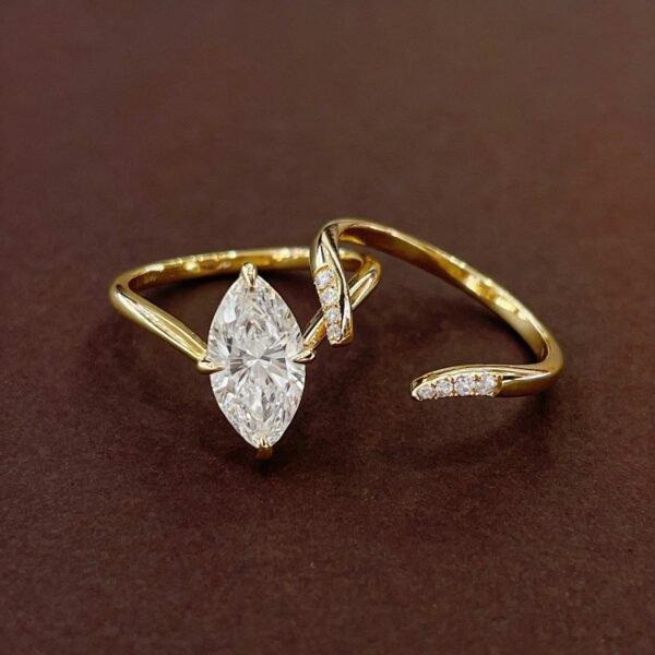 18K Yellow Gold Marquise Simple Stackable Ring