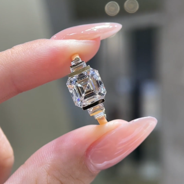 18K Asscher Diamond Ring